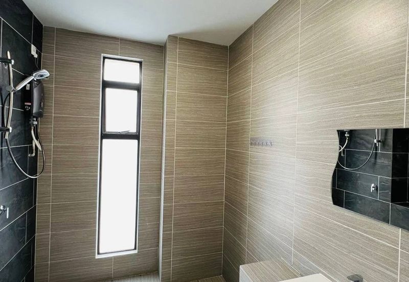 Monet Springtime @ Sunsuria City