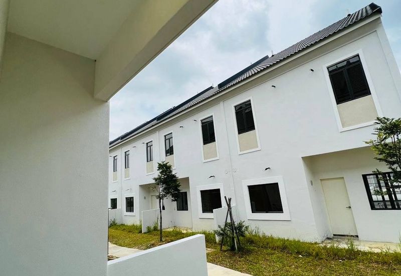 Monet Springtime @ Sunsuria City