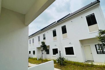 Monet Springtime @ Sunsuria City