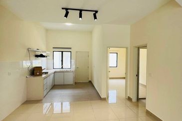 Monet Springtime @ Sunsuria City