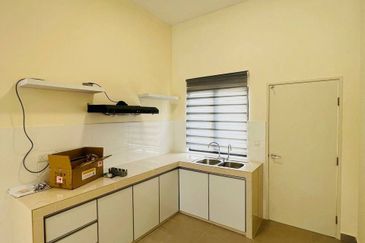 Monet Springtime @ Sunsuria City