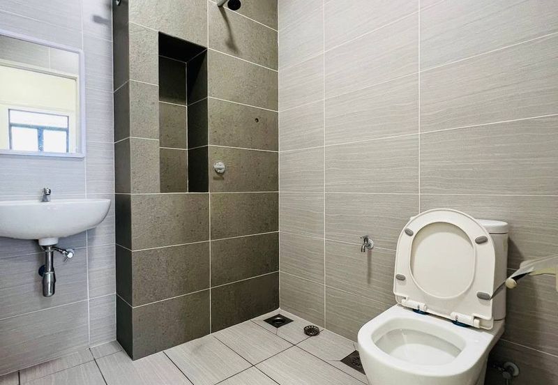 Monet Springtime @ Sunsuria City