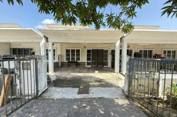 Single Storey Terrace Budiman Valley @Seksyen U15 Shah Alam