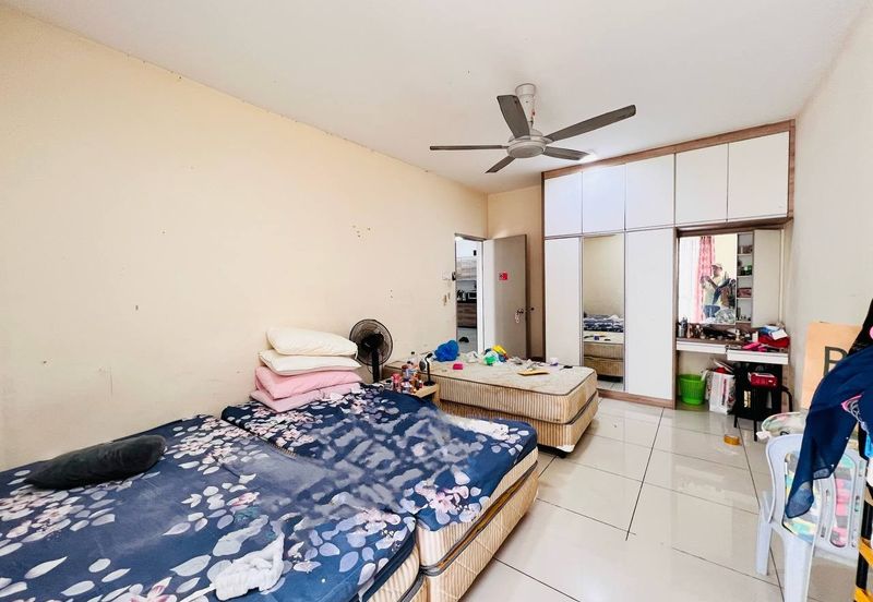 PV20 Platinum Lake Condominium Setapak