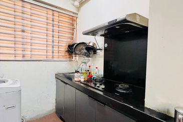 PV20 Platinum Lake Condominium Setapak