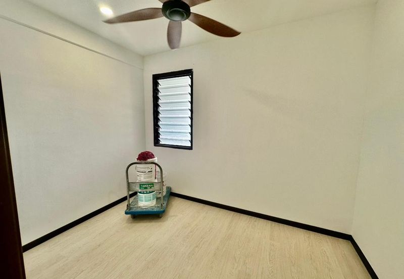 Taman Pinggiran Putra