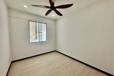 Taman Pinggiran Putra