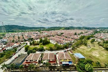 Taman Pinggiran Putra