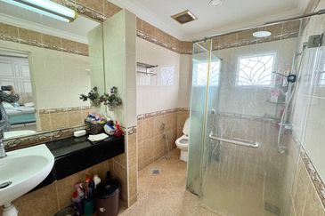 End Lot Double Storey Superlink Wangsa Maju Seksyen 6, KL.