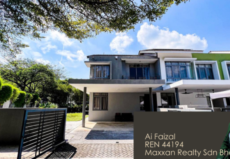 Summerglades, Perdana Lakeview West