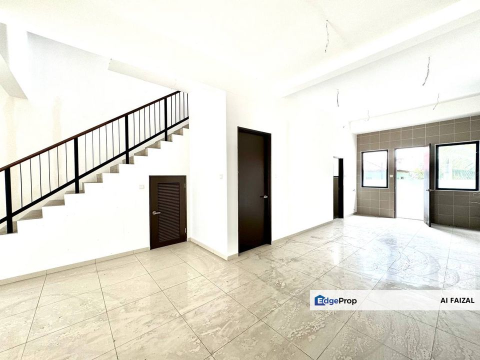 3 Storey Terrace House MYRA MERANTI, Puchong, Selangor, Puchong