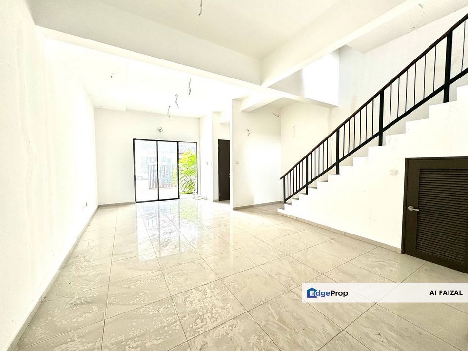 3 Storey Terrace House MYRA MERANTI, Puchong, Selangor, Puchong
