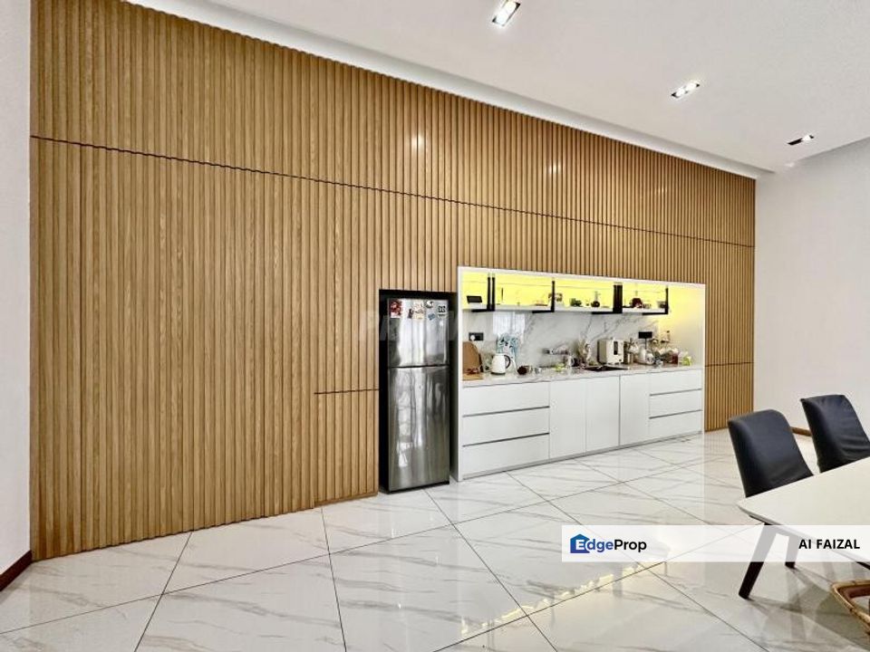 Double Storey Bungalow in Kayangan Heights, Shah Alam., Selangor, Shah Alam