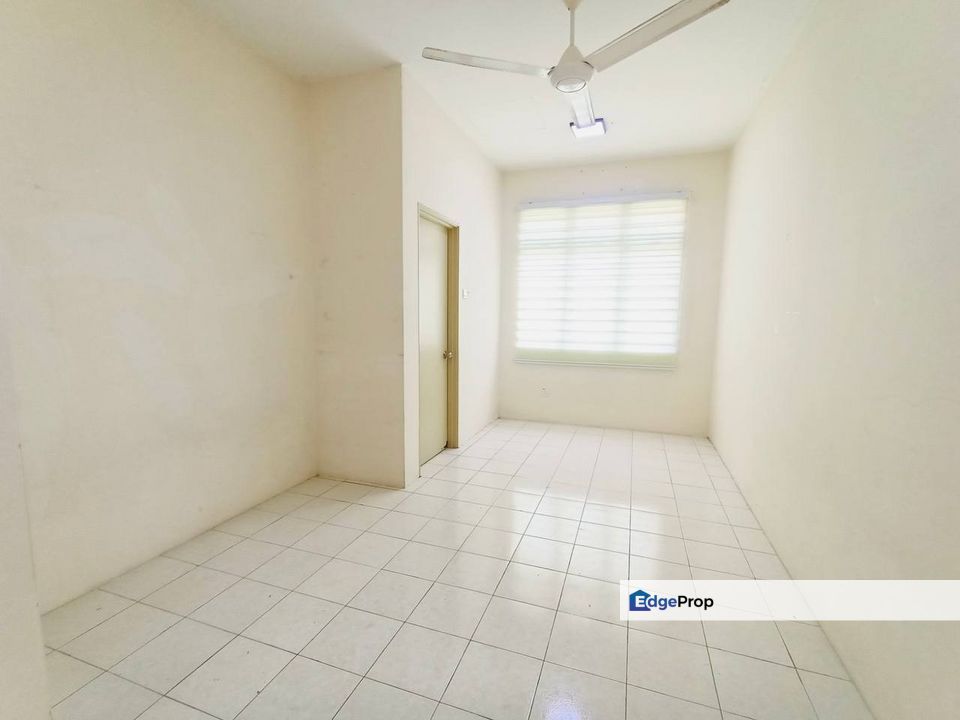 Double Storey Warisan Indah Kota Warisan Sepang, Selangor, Sepang