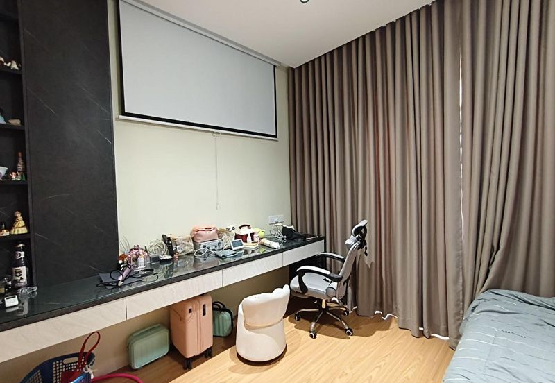 Renovated 3 Storey House @ The Mulia Residence Cyberjaya