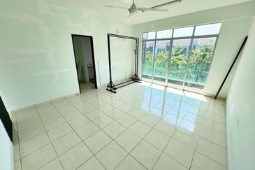 Bangi Avenue 3, Seksyen 7