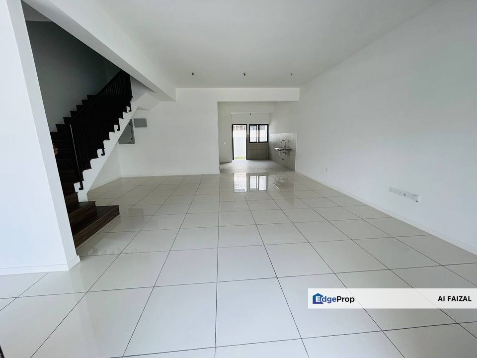 Double Storey Terrace Serenia Anisa, Serenia City Kota Warisan, Selangor, Sepang