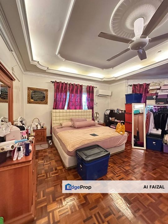 Spacious Double Storey Bungalow, Seksyen 8, Shah Alam, Selangor, Shah Alam