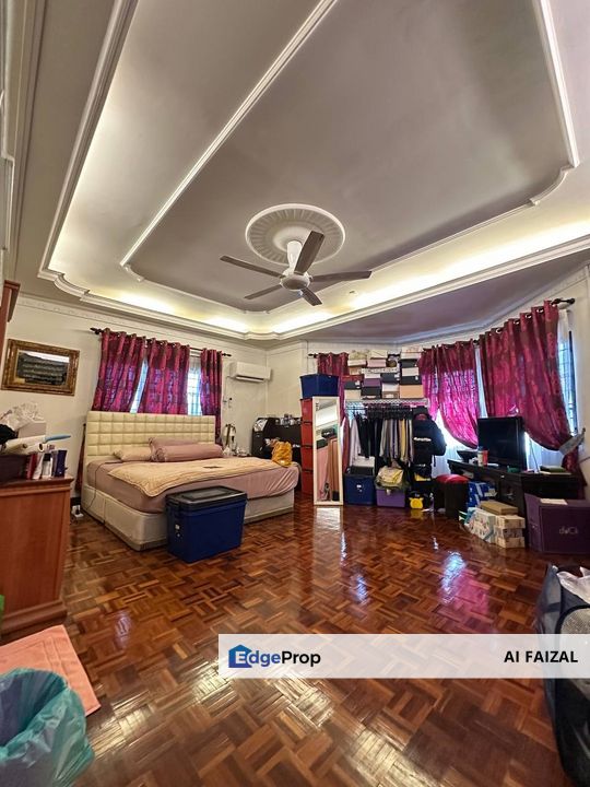 Spacious Double Storey Bungalow, Seksyen 8, Shah Alam, Selangor, Shah Alam