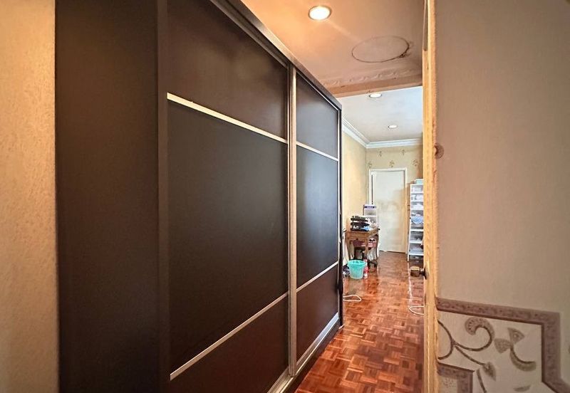 Seksyen 8, Shah Alam