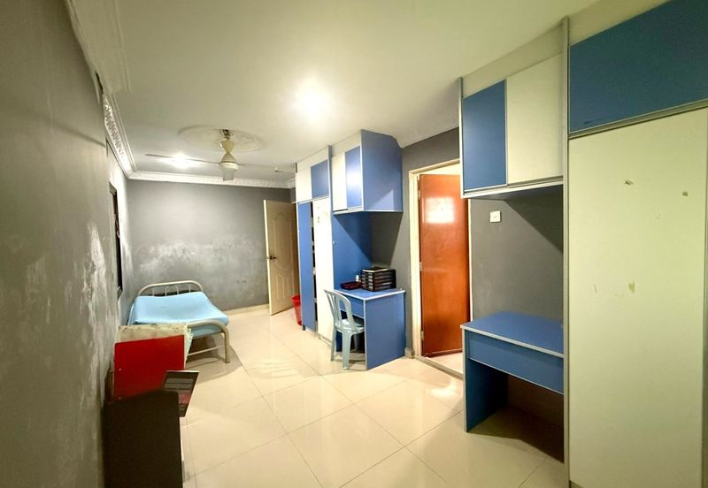 Taman Saujana Puchong