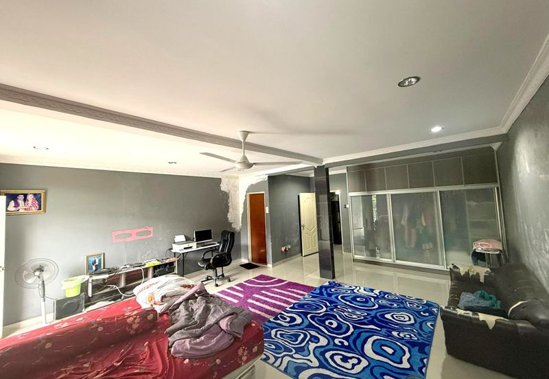 Taman Saujana Puchong