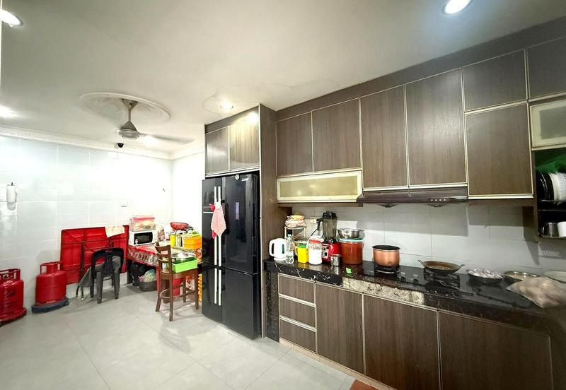 Taman Saujana Puchong