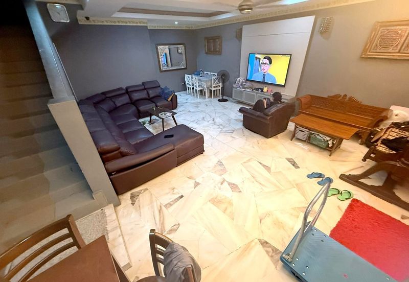 Taman Saujana Puchong