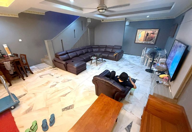 Taman Saujana Puchong