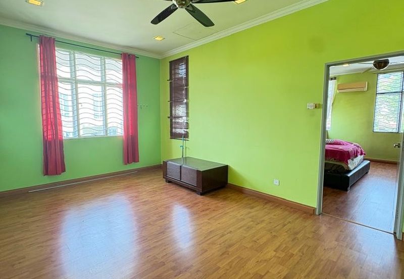 Parkfield Residences, Tropicana Heights