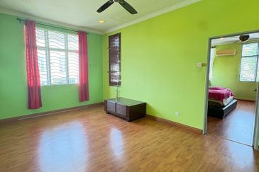 Parkfield Residences, Tropicana Heights