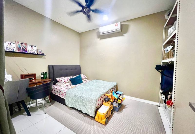 Parkfield Residences, Tropicana Heights