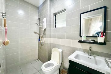 Parkfield Residences, Tropicana Heights