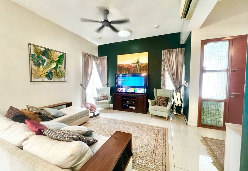 Parkfield Residences, Tropicana Heights