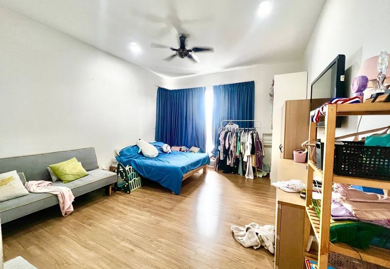 Parkfield Residences, Tropicana Heights