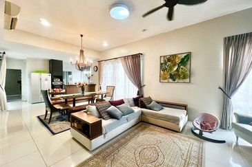 Parkfield Residences, Tropicana Heights