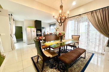 Parkfield Residences, Tropicana Heights