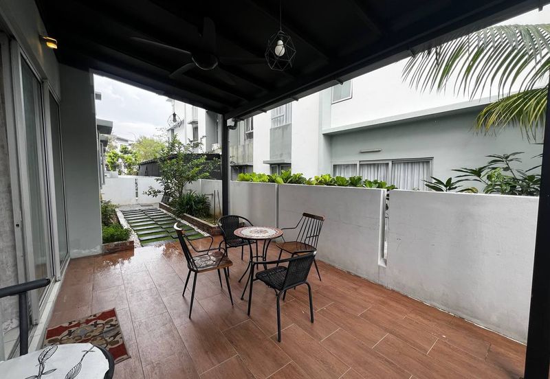 Parkfield Residences, Tropicana Heights