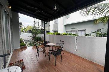 Parkfield Residences, Tropicana Heights