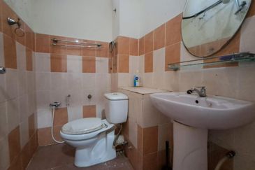 Renovated 2 Storey Superlink @ Seksyen 3 Bandar Baru Bangi