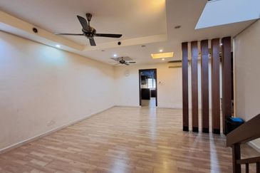 Renovated 2 Storey Superlink @ Seksyen 3 Bandar Baru Bangi