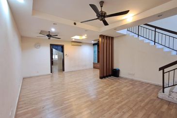 Renovated 2 Storey Superlink @ Seksyen 3 Bandar Baru Bangi