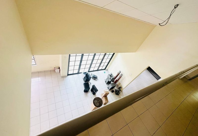 1.5 Storey Semi D @ Taman Desa Utama, Sg Merab, Kajang 