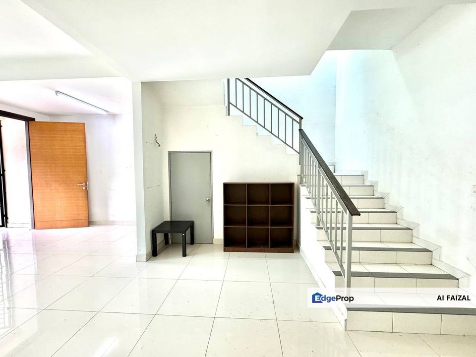 2 Storey Taman Mawar @ Bandar Baru Salak Tinggi, Sepang, Selangor, Sepang