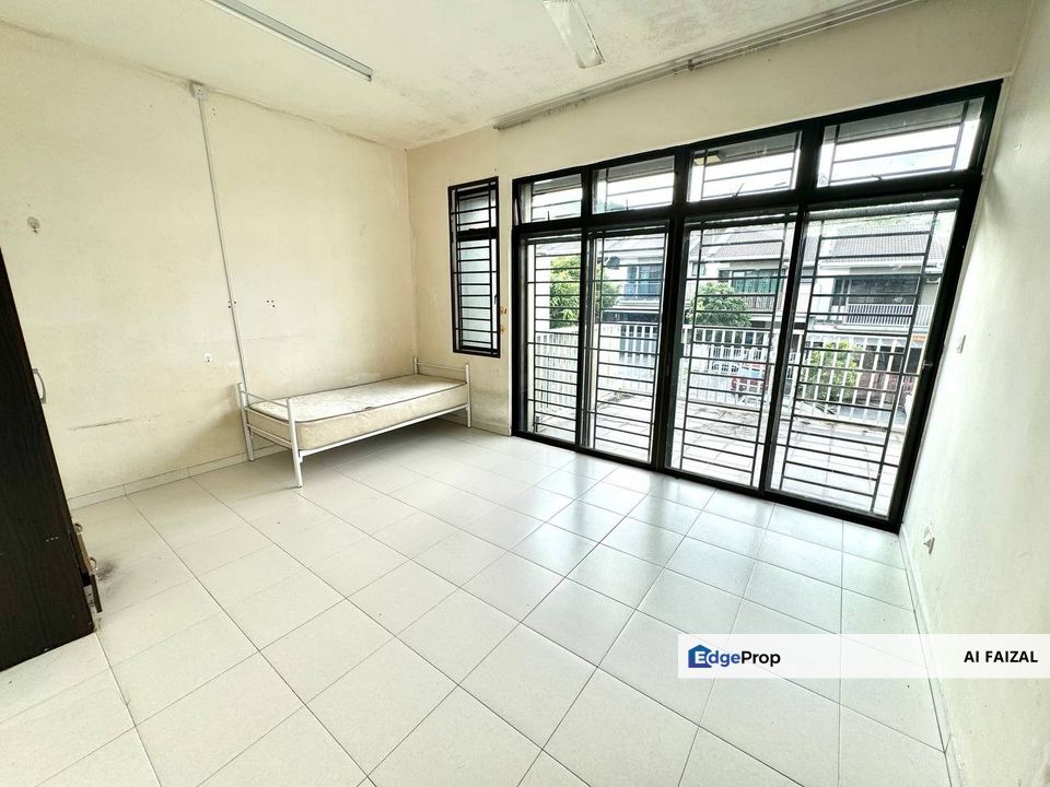 2 Storey Taman Mawar @ Bandar Baru Salak Tinggi, Sepang, Selangor, Sepang