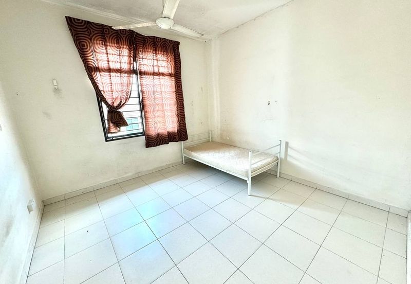 2 Storey Taman Mawar @ Bandar Baru Salak Tinggi, Sepang