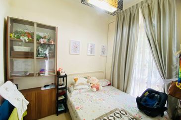 Two & Half Storey Semi D @ Presint 18H Putrajaya