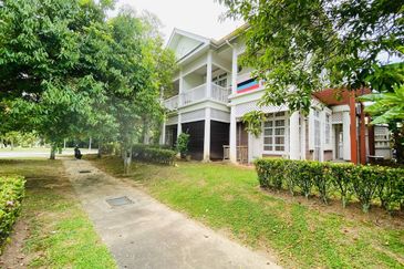 Two & Half Storey Semi D @ Presint 18H Putrajaya