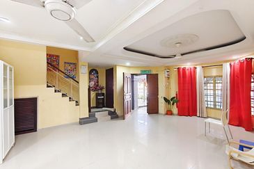 CORNER LOT Double Storey House 5R 3B @Seksyen 7 Kota Damansara