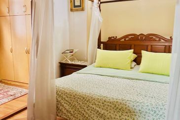 Renovated Nice ID 2.5 Storey Terrace @ Jalan Nikel Seksyen 7 Shah Alam.